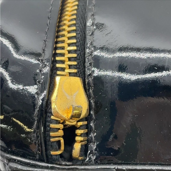 Chanel vanity bag - Picture 6 of 8